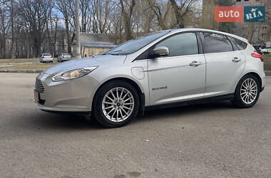 Хэтчбек Ford Focus 2018 в 