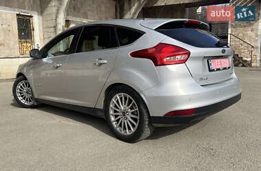 Хэтчбек Ford Focus 2018 в 