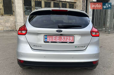 Хэтчбек Ford Focus 2018 в 
