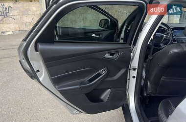 Хэтчбек Ford Focus 2018 в 