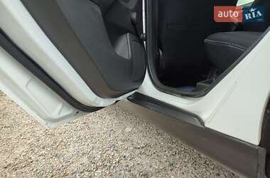 Хэтчбек Ford Focus 2014 в 