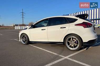Хетчбек Ford Focus 2016 в Рівному