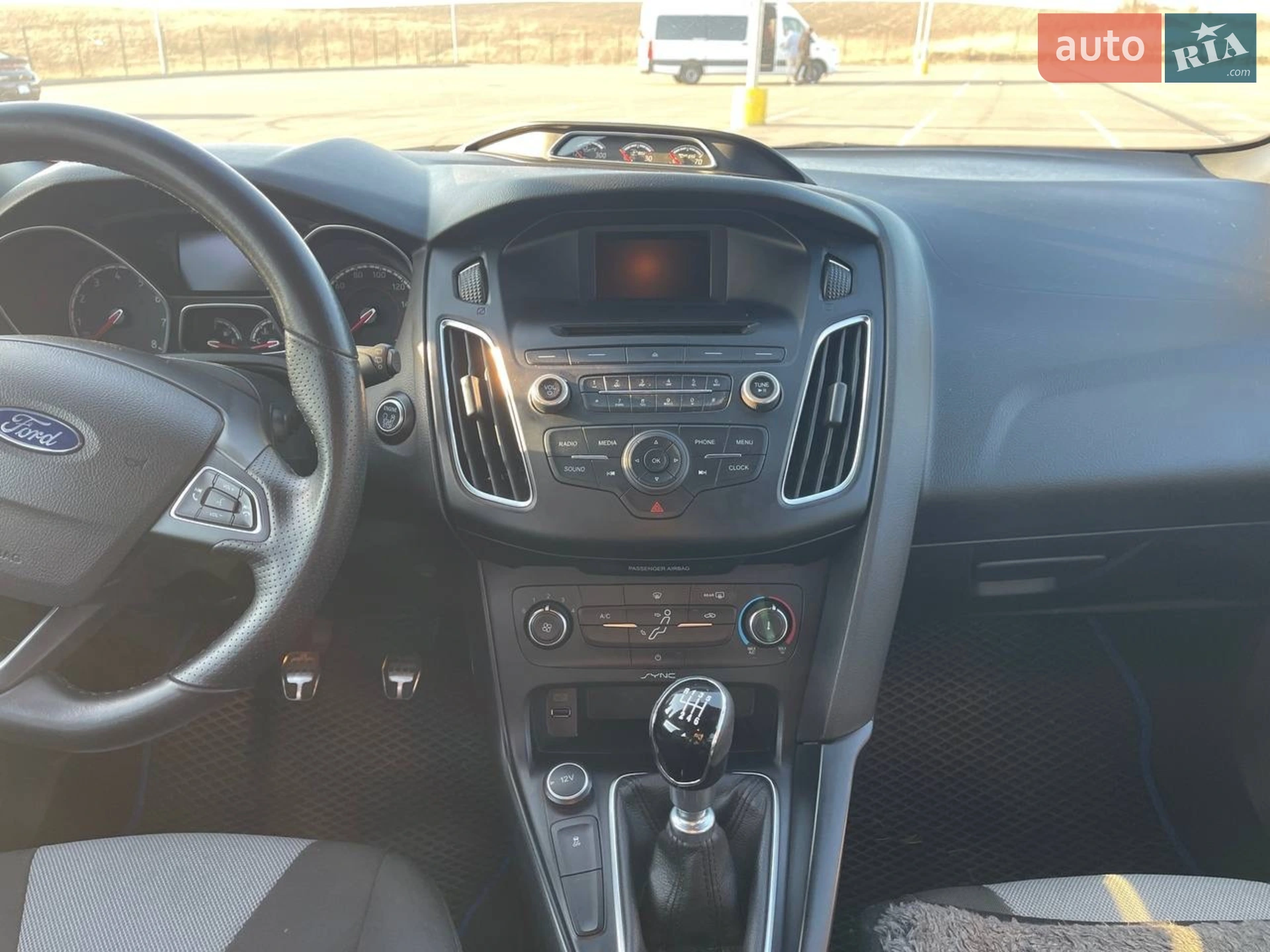 2016 Ford Focus - мініатюра 19