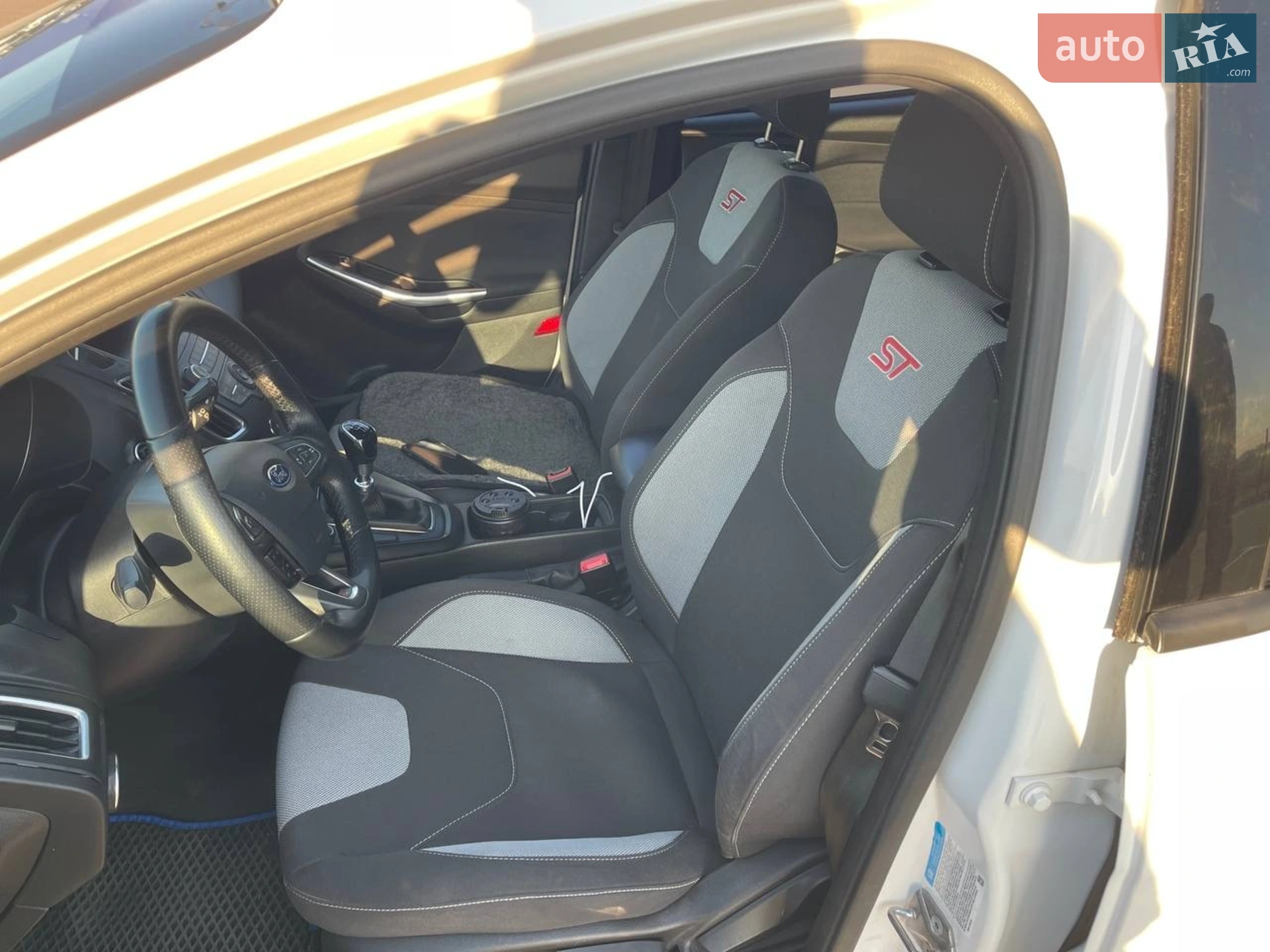 2016 Ford Focus - мініатюра 23