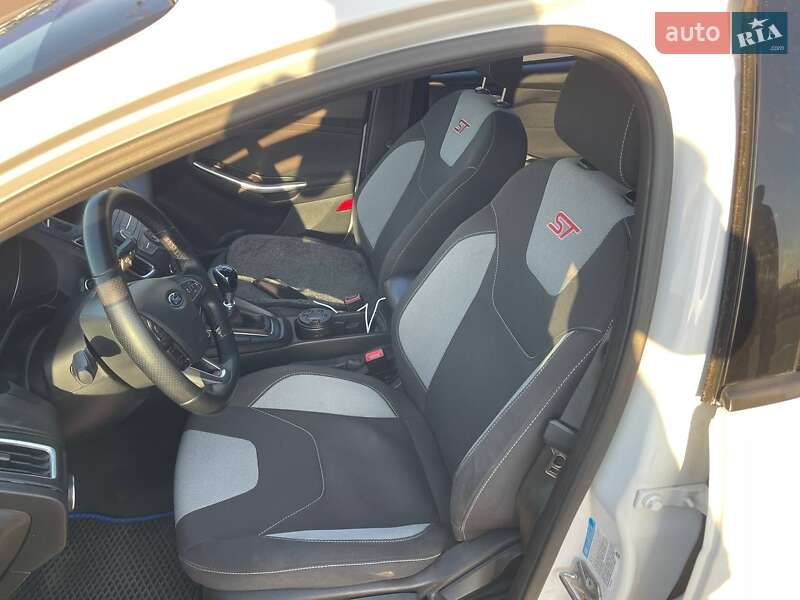 Хэтчбек Ford Focus 2016 в Ровно фото 23 Хэтчбек Ford Focus 2016 в Ровно