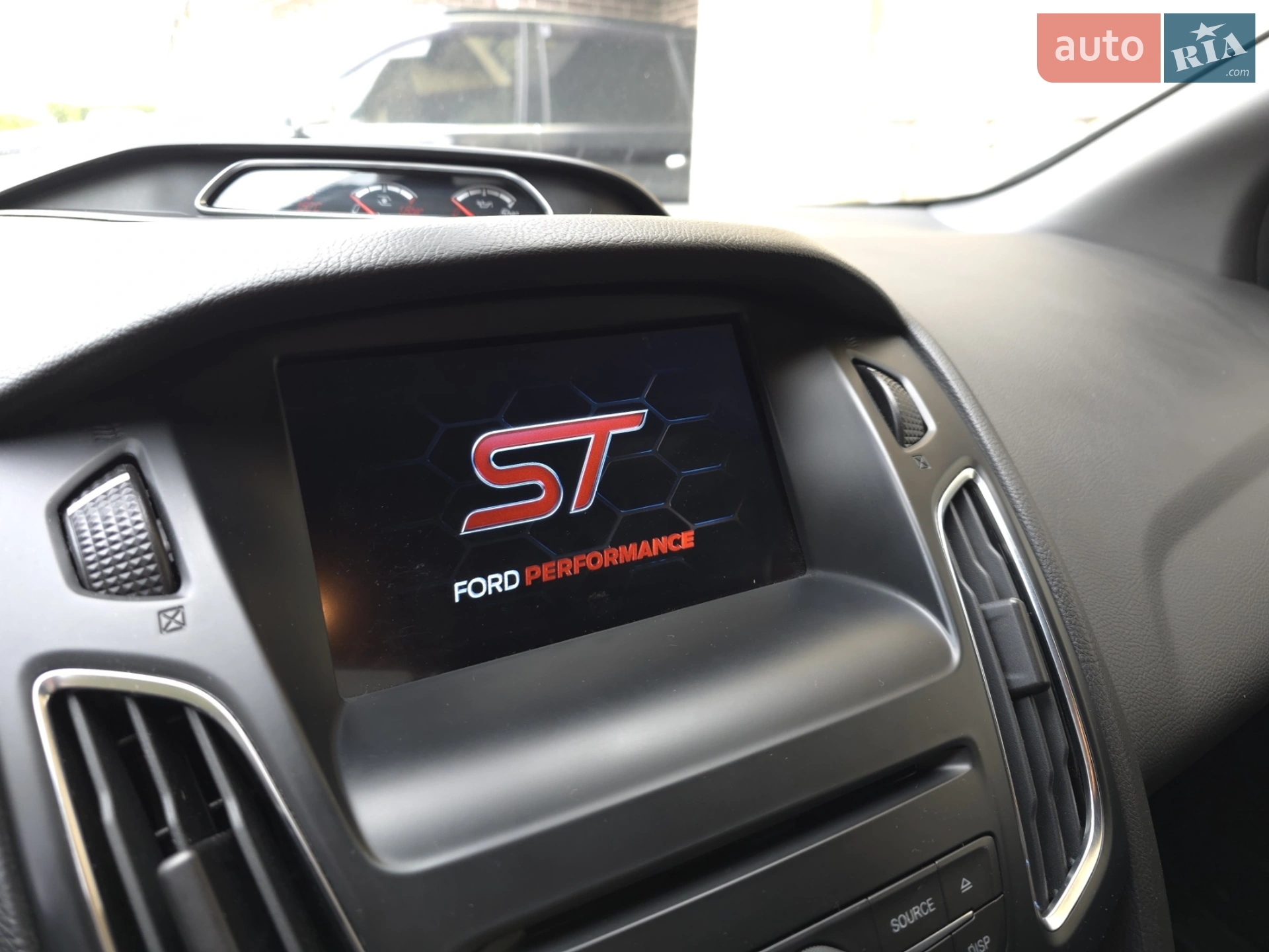 2017 Ford Focus - мініатюра 15