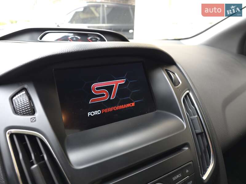 Хэтчбек Ford Focus 2017 в Львове фото 15 Хэтчбек Ford Focus 2017 в Львове