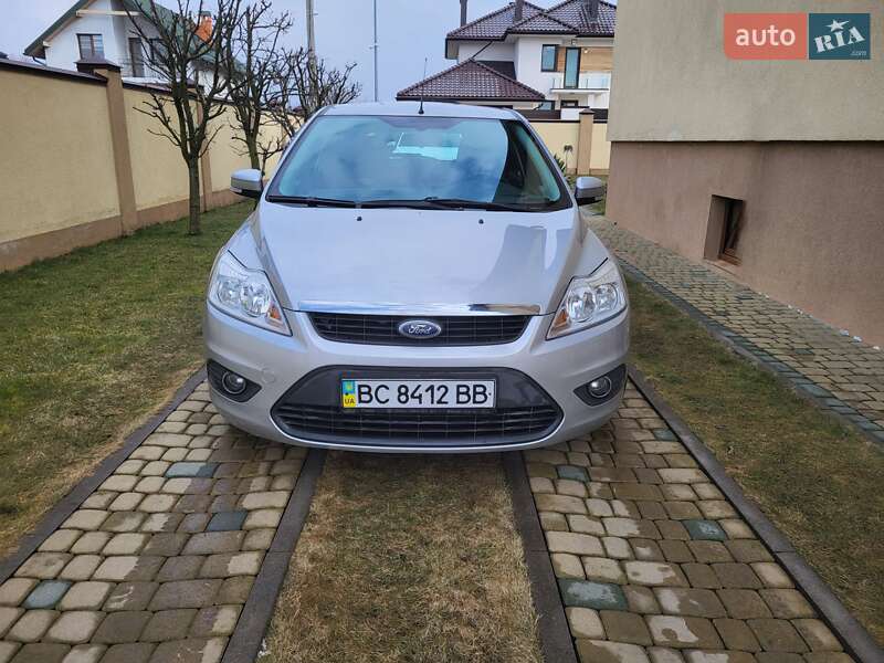 Хэтчбек Ford Focus 2011 в Львове
