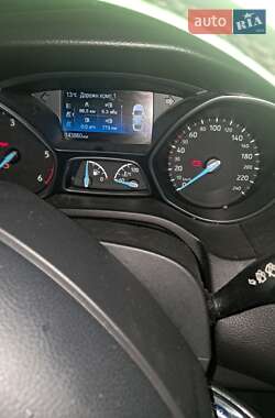 Хэтчбек Ford Focus 2015 в 
