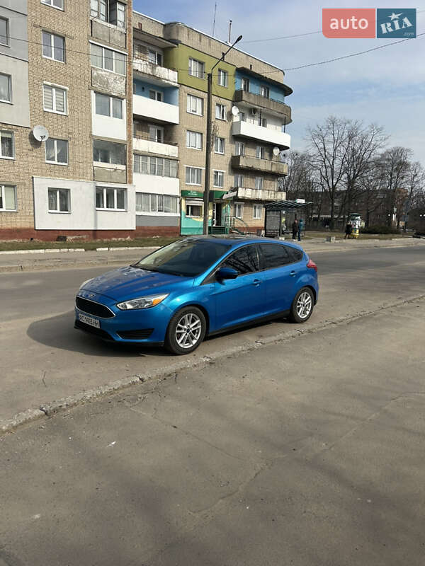 Хэтчбек Ford Focus 2016 в Нововолынске