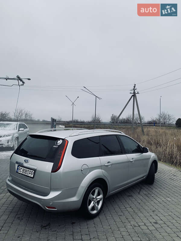 Универсал Ford Focus 2009 в Жовкве