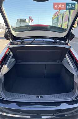 Хэтчбек Ford Focus 2010 в 
