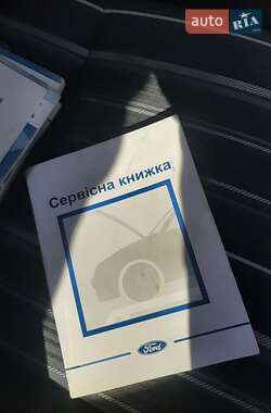 Хэтчбек Ford Focus 2011 в 
