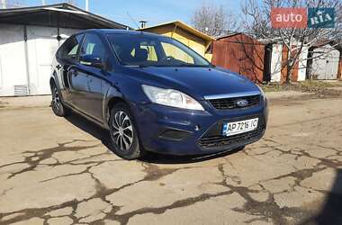 Хэтчбек Ford Focus 2011 в 