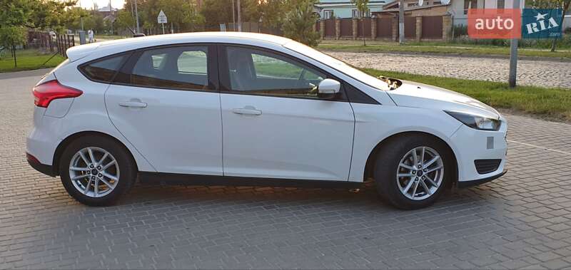 Хэтчбек Ford Focus 2015 в Гостомеле