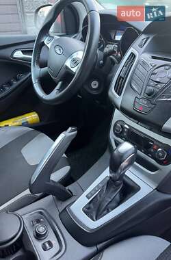 Хэтчбек Ford Focus 2013 в 