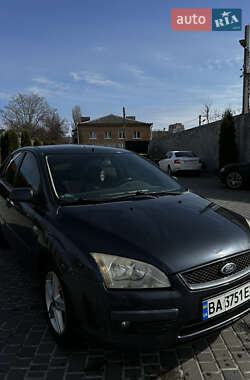Хэтчбек Ford Focus 2007 в 