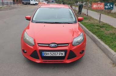 Седан Ford Focus 2014 в 