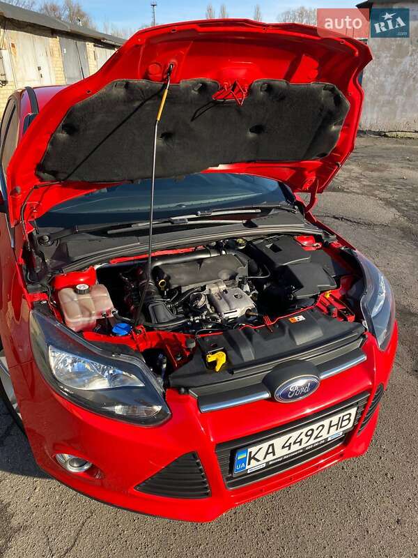 Хэтчбек Ford Focus 2013 в Киеве