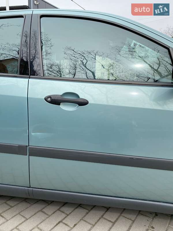 Хетчбек Ford Focus 1998 в Тернополі