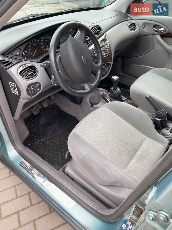 Хетчбек Ford Focus 1998 в Тернополі