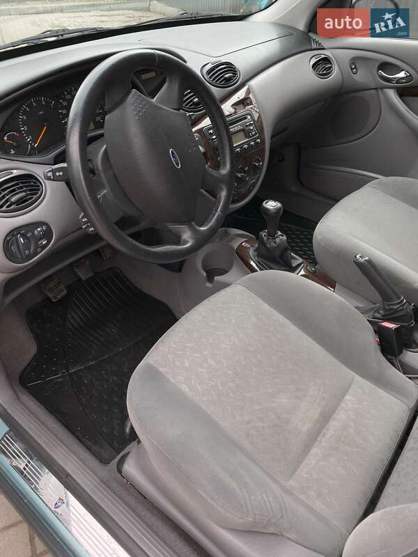 Хетчбек Ford Focus 1998 в Тернополі