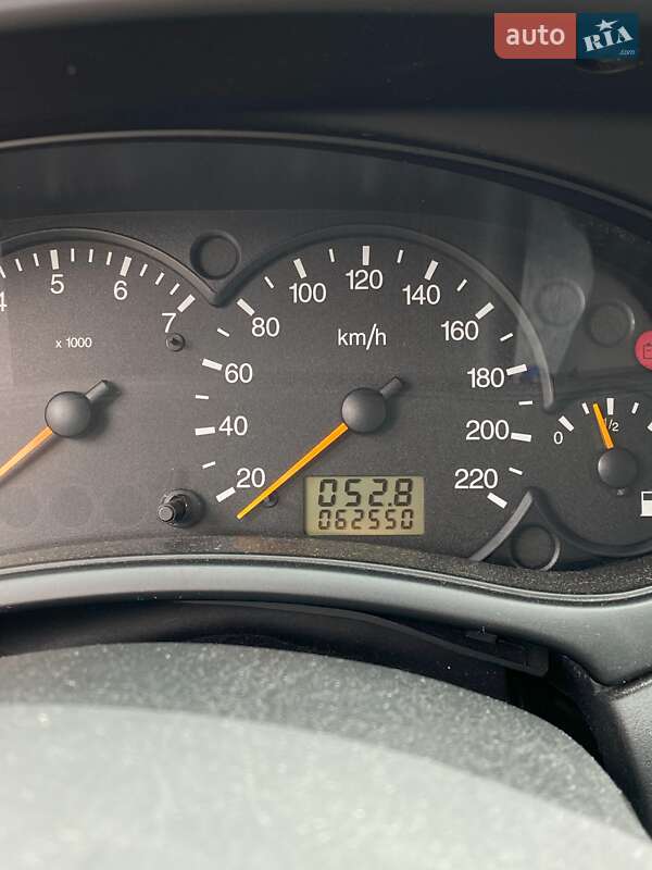 Хетчбек Ford Focus 1998 в Тернополі
