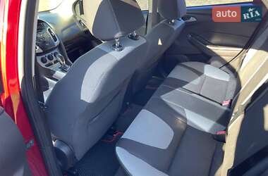 Седан Ford Focus 2014 в 