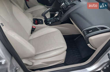 Хэтчбек Ford Focus 2013 в 