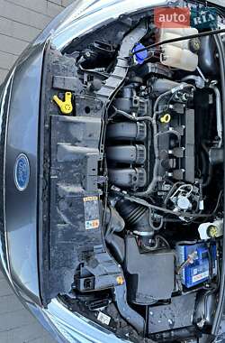 Седан Ford Focus 2017 в 