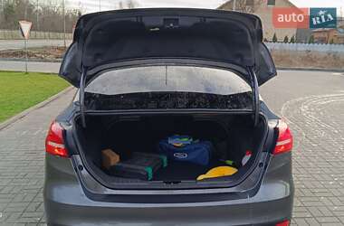Седан Ford Focus 2018 в 