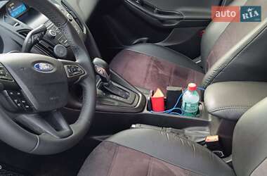 Седан Ford Focus 2018 в 