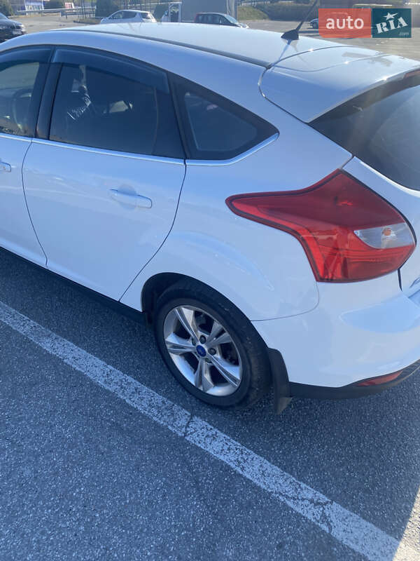 Хэтчбек Ford Focus 2013 в Ужгороде фото 11 Хэтчбек Ford Focus 2013 в Ужгороде