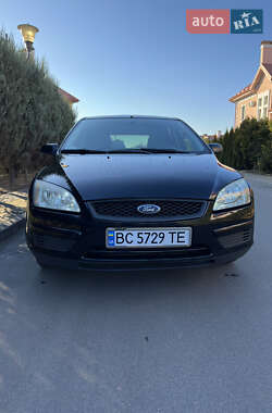 Хэтчбек Ford Focus 2007 в 