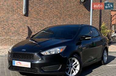 Седан Ford Focus 2015 в 