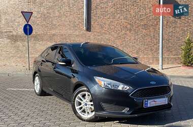 Седан Ford Focus 2015 в 