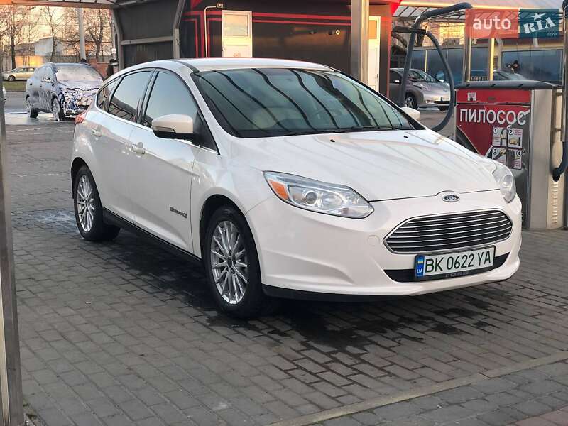Хэтчбек Ford Focus 2014 в Ровно