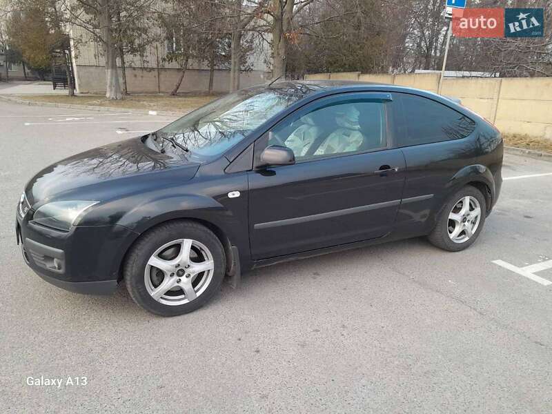 Хэтчбек Ford Focus 2006 в Киеве