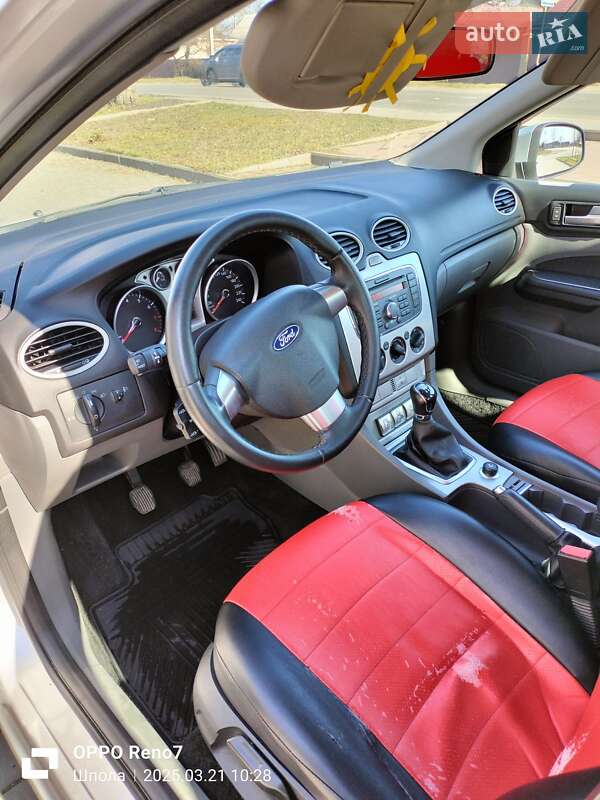 Хэтчбек Ford Focus 2011 в Шполе