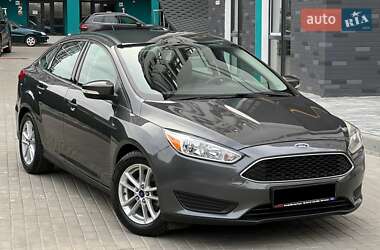 Седан Ford Focus 2015 в 