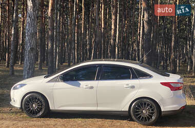 Седан Ford Focus 2012 в 