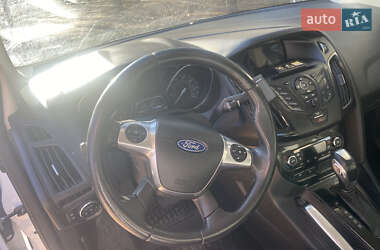 Седан Ford Focus 2012 в 