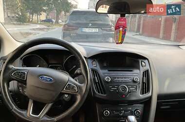Хэтчбек Ford Focus 2014 в 