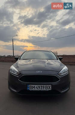 Хетчбек Ford Focus 2016 в 