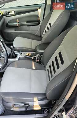 Универсал Ford Focus 2010 в 