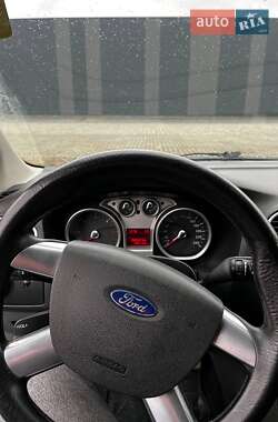 Универсал Ford Focus 2010 в 