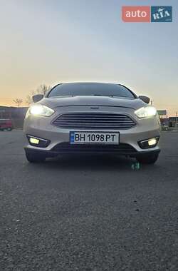 Седан Ford Focus 2018 в 