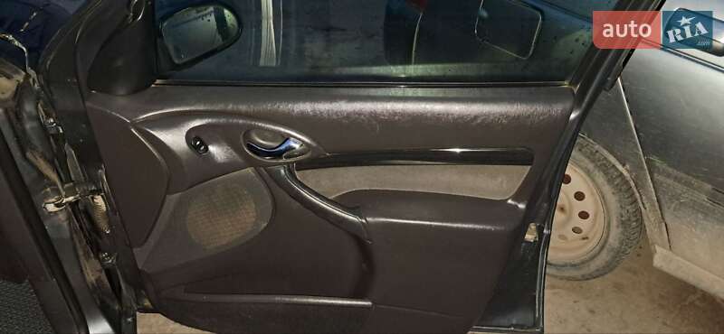 Универсал Ford Focus 2003 в Черновцах