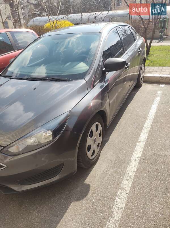 Седан Ford Focus 2016 в Киеве