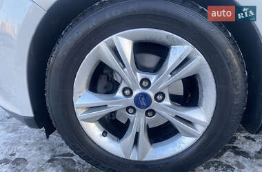 Седан Ford Focus 2013 в 